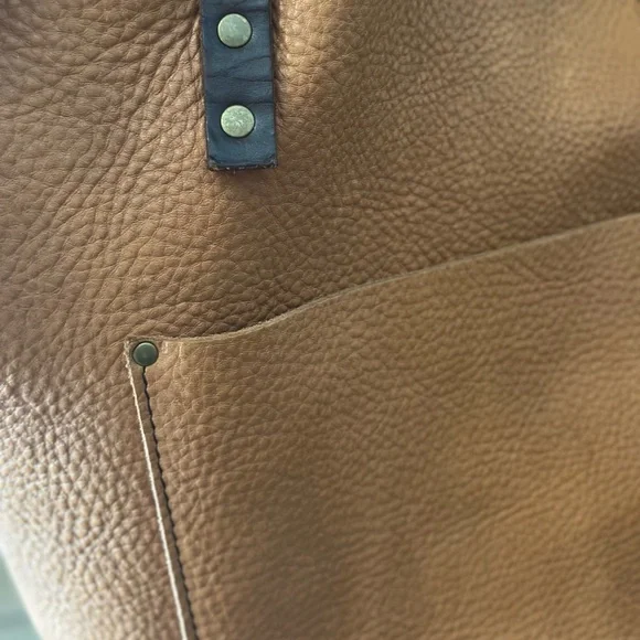 Portland Leather DUNE medium classic tote - Picture 6 of 6